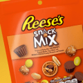 reeses snack mix